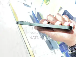 Apple iPhone 13 128 GB Green