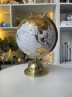 Photo - Desktop World Globe Retro Home