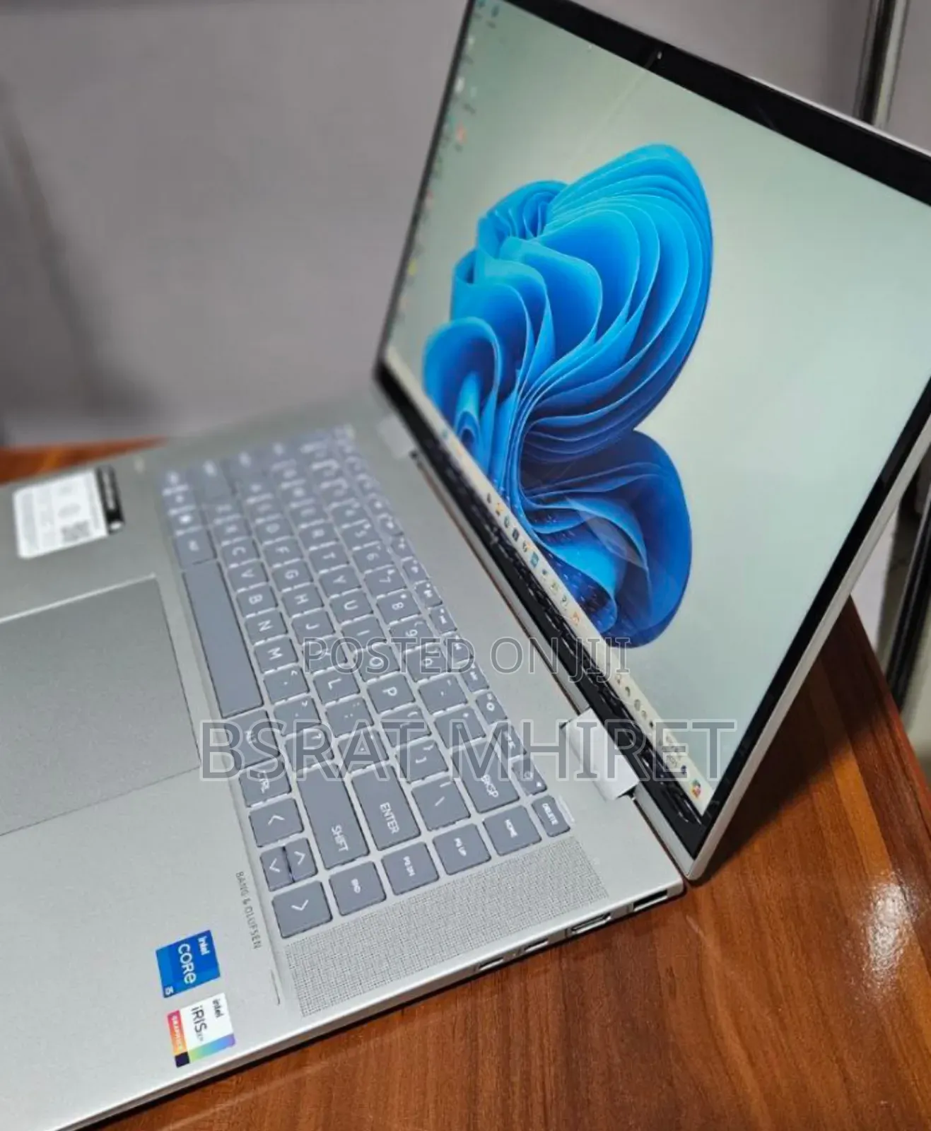 New Laptop HP Envy X360 8GB Intel Core I5 SSD 512GB