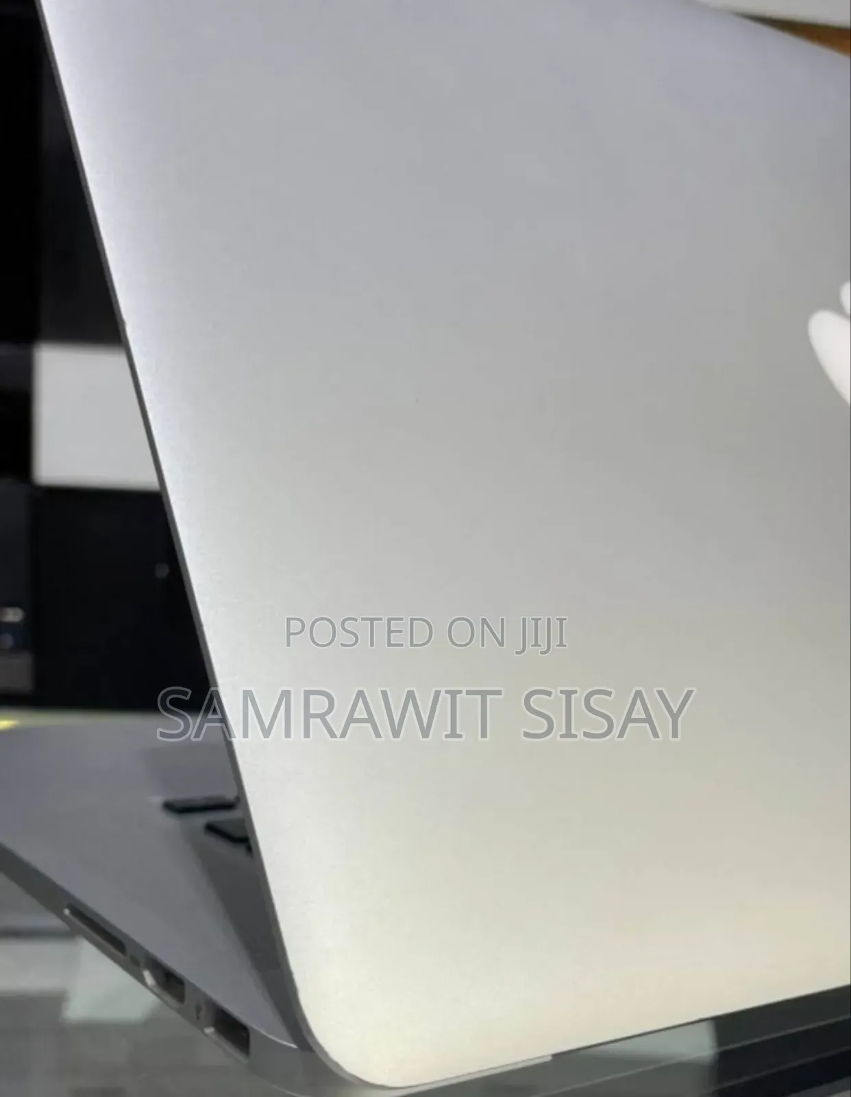 New Laptop Apple MacBook 2015 16GB Intel Core i7 SSD 256GB