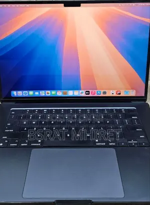 Photo - New Laptop Apple MacBook Air 2023 M2 8GB Apple M2 SSD 512GB