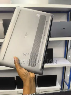 Photo - New Laptop Dell Precision 5570 16GB Intel Core I7 SSD 512GB