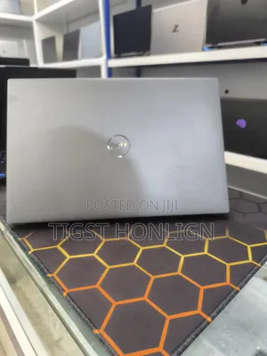 New Laptop Dell Precision 5570 16GB Intel Core I7 SSD 512GB