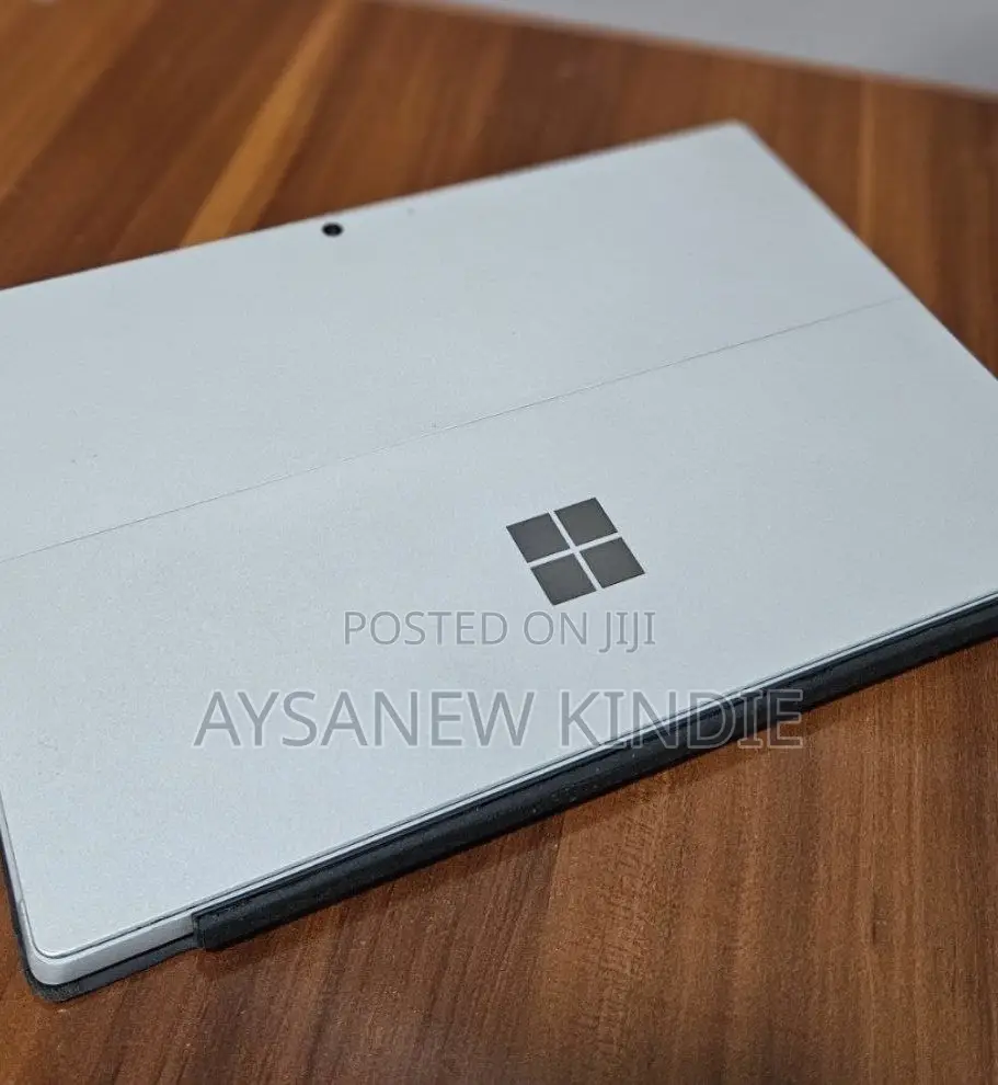 New Laptop Microsoft Surface Pro 7 8GB Intel Core I5 SSD 128GB