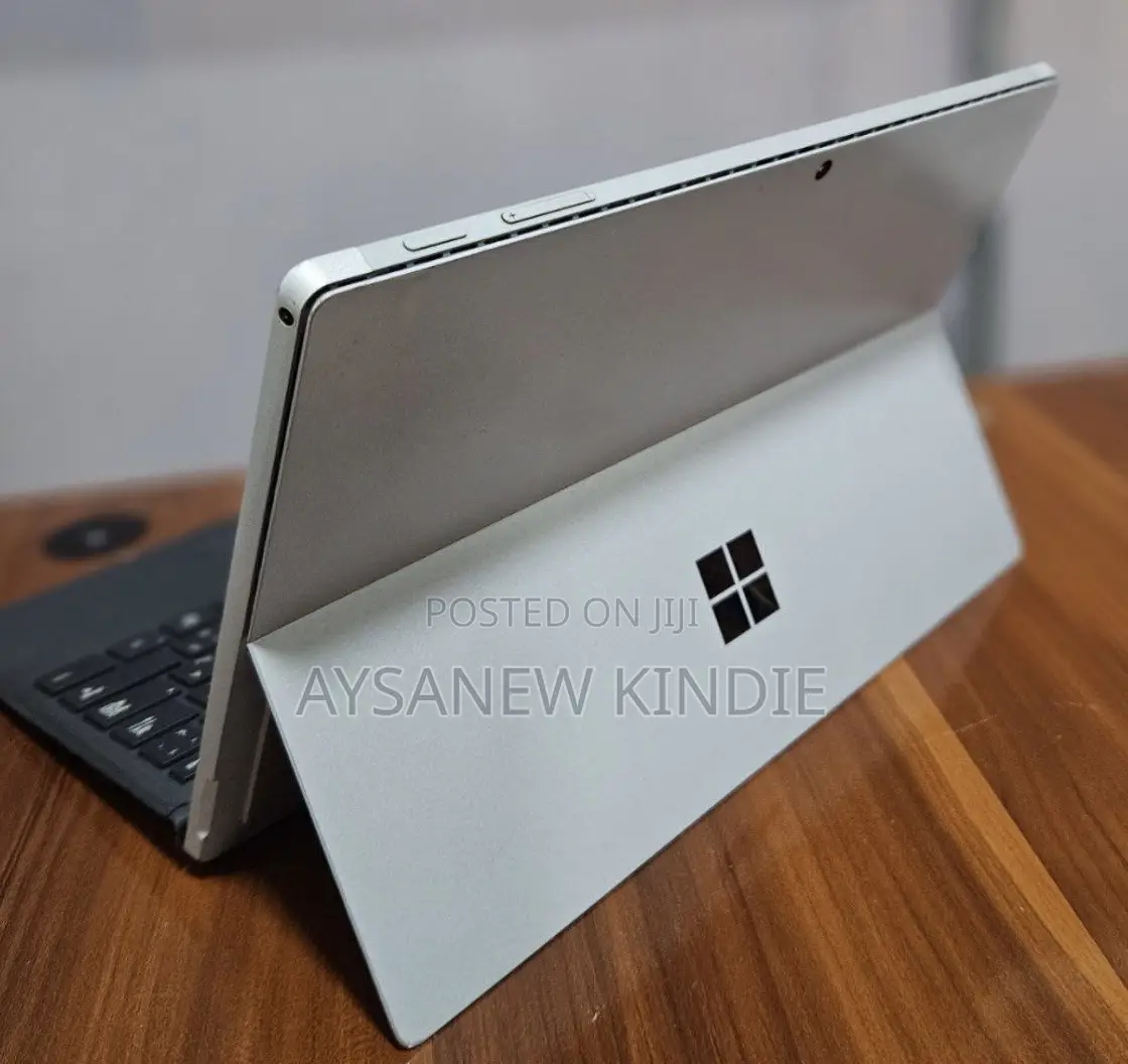 New Laptop Microsoft Surface Pro 7 8GB Intel Core I5 SSD 128GB