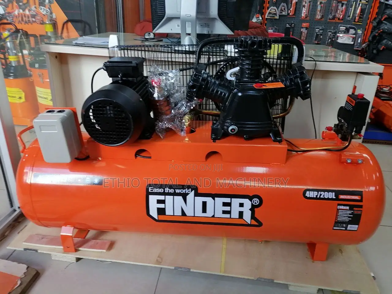 Finder 200 Litre Air Compressor