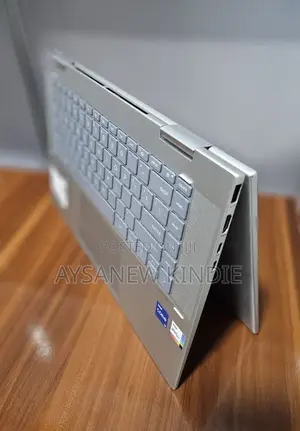 New Laptop HP Envy X360 8GB Intel Core I5 SSD 512GB