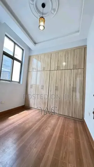 3bdrm Villa in ሰሚት ፔፕሲ አካባቢ የሚገኝ ምቹ, Bole for sale