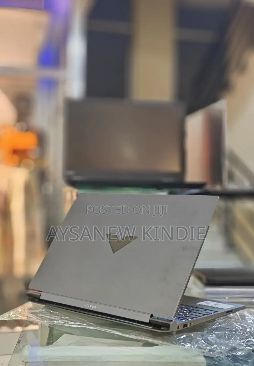 New Laptop HP Victus 15 16GB Intel Core I5 SSD 512GB