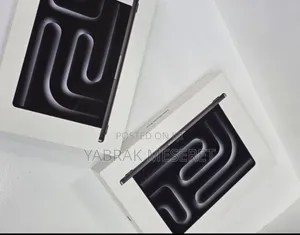 New Laptop Apple MacBook Pro 16GB SSD 512GB