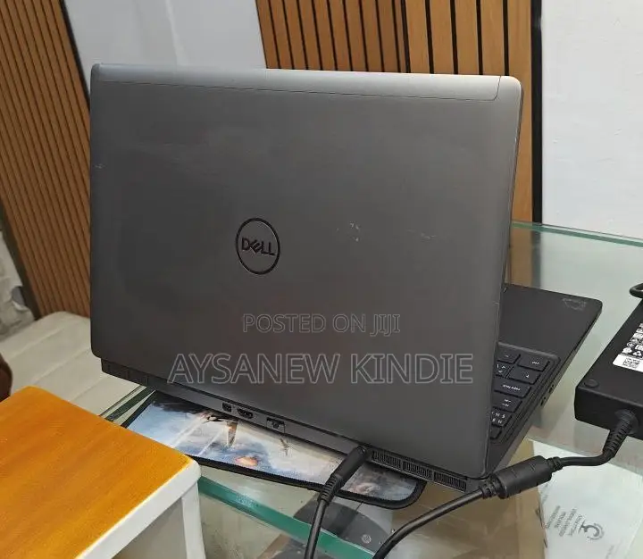 New Laptop Dell Precision 5540 32GB Intel Core I7 SSD 512GB