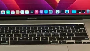 New Laptop Apple MacBook Pro 2019 16GB Intel Core i7 SSD 512GB