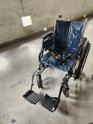 Photo - Foldable Wheelchair老闆wheelchair Strong Wheelchair協會wheelchair Best