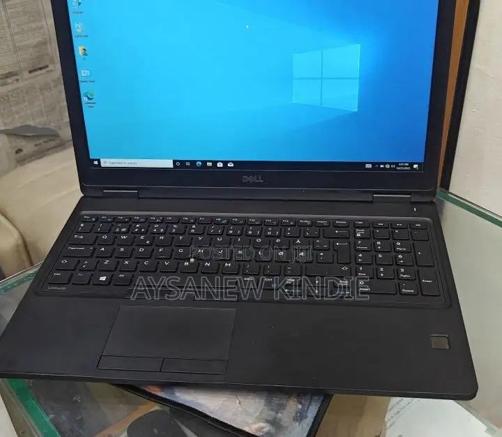New Laptop Dell Latitude 5580 8GB Intel Core i5 SSD 256GB