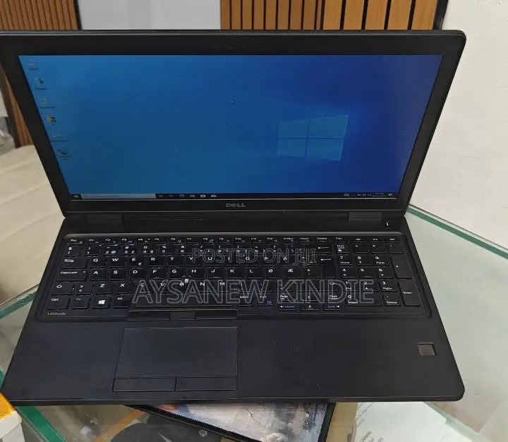 New Laptop Dell Latitude 5580 8GB Intel Core i5 SSD 256GB