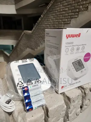 Photo - Yuwell Packed Blood Pressure Monitor煞是brand New Bp Monitor Device