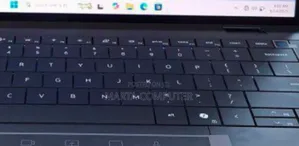 Photo - New Laptop Dell Latitude 9440 32GB Intel Core I7 SSD 1T