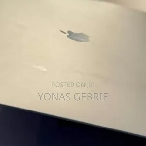 New Laptop Apple MacBook 2016 16GB Intel Core I7 SSD 512GB
