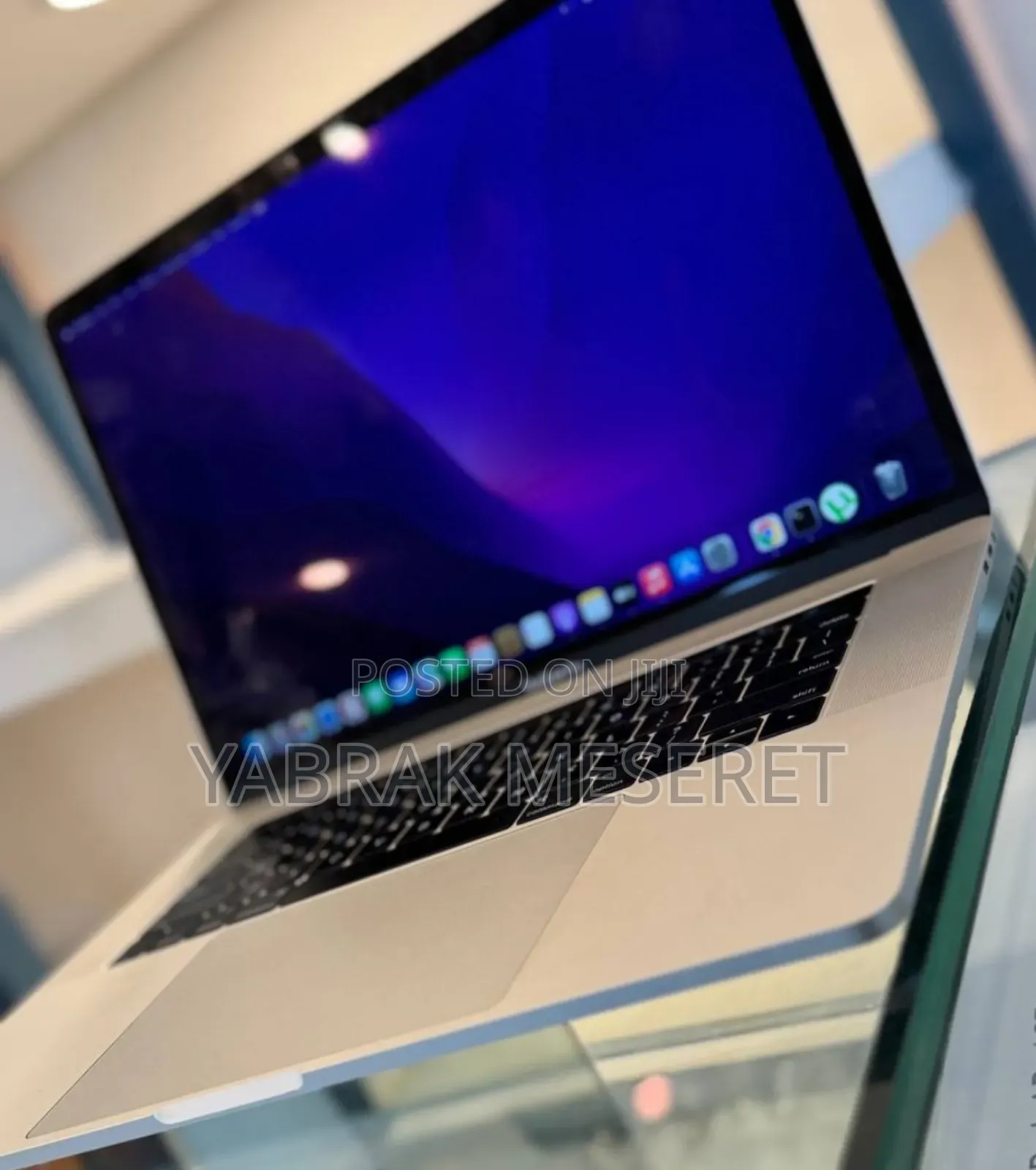 New Laptop Apple MacBook Pro 2017 16GB Intel Core I7 SSD 512GB