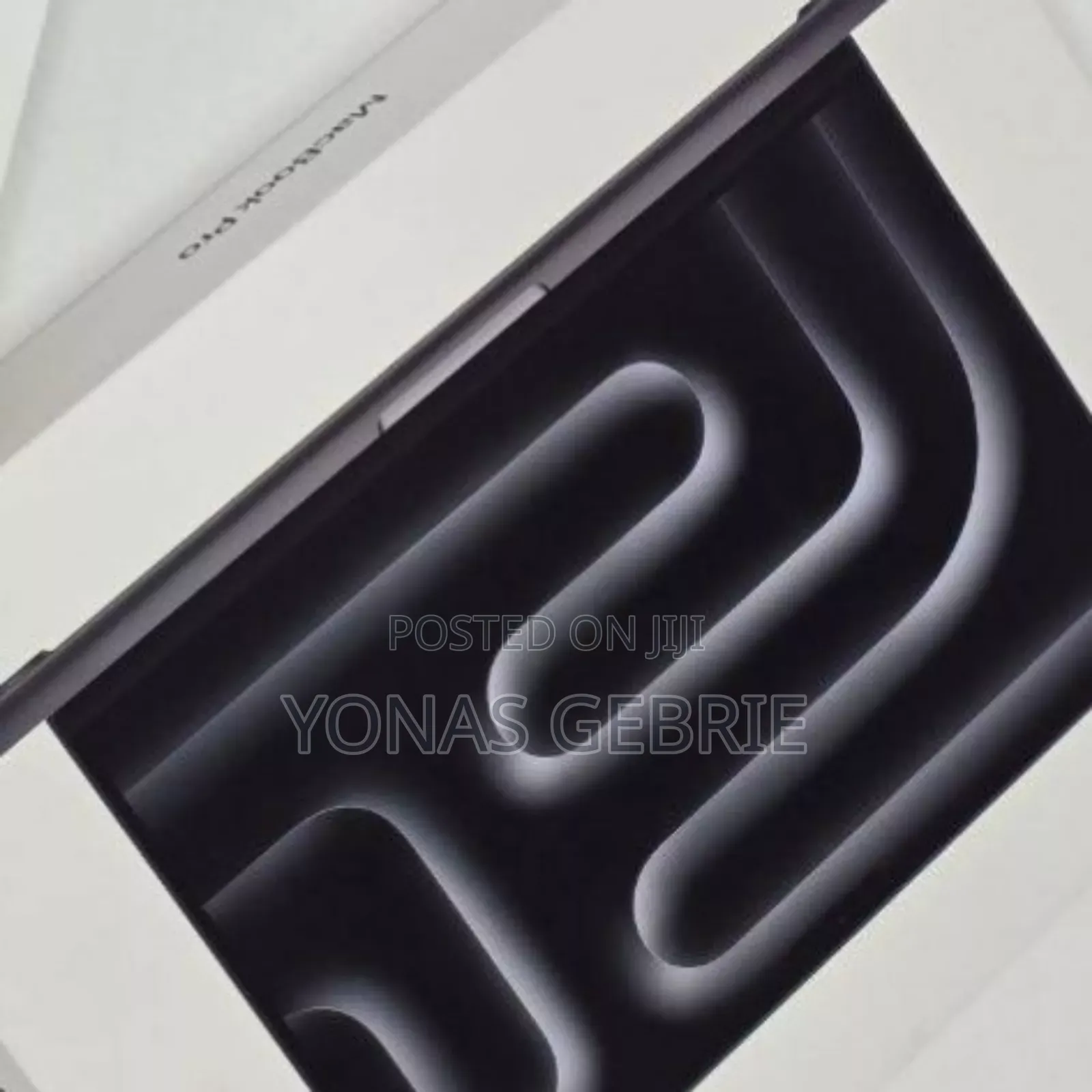 New Laptop Apple MacBook 16GB SSD 512GB