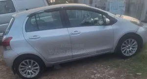 Toyota Yaris 2009 Silver