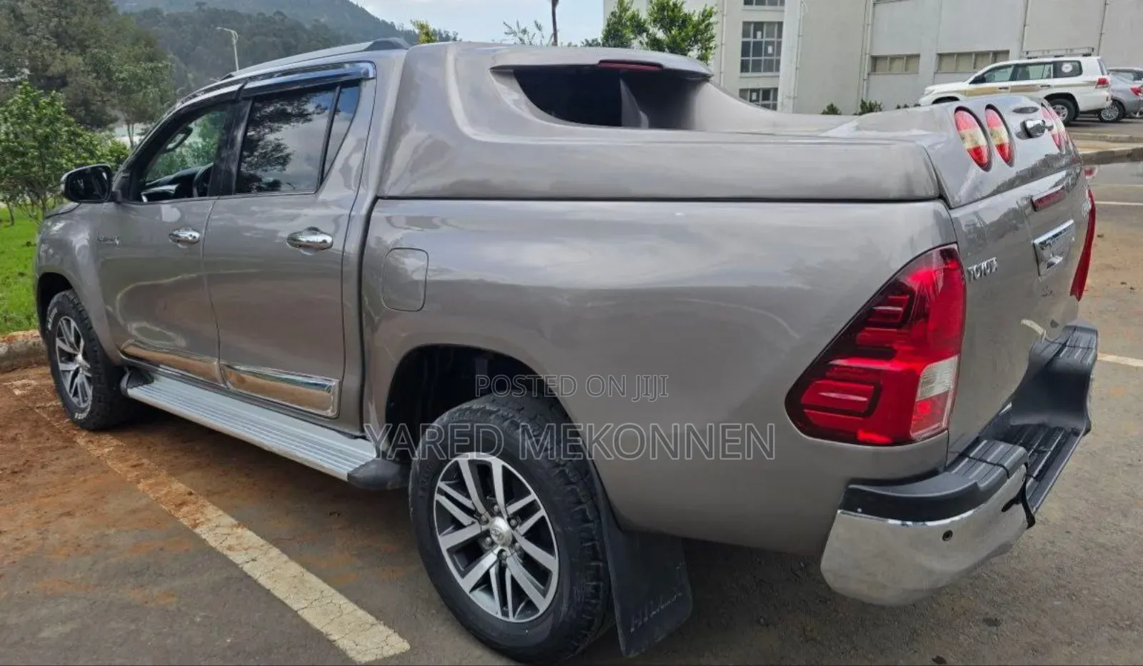 Toyota Hilux 2017 Gray