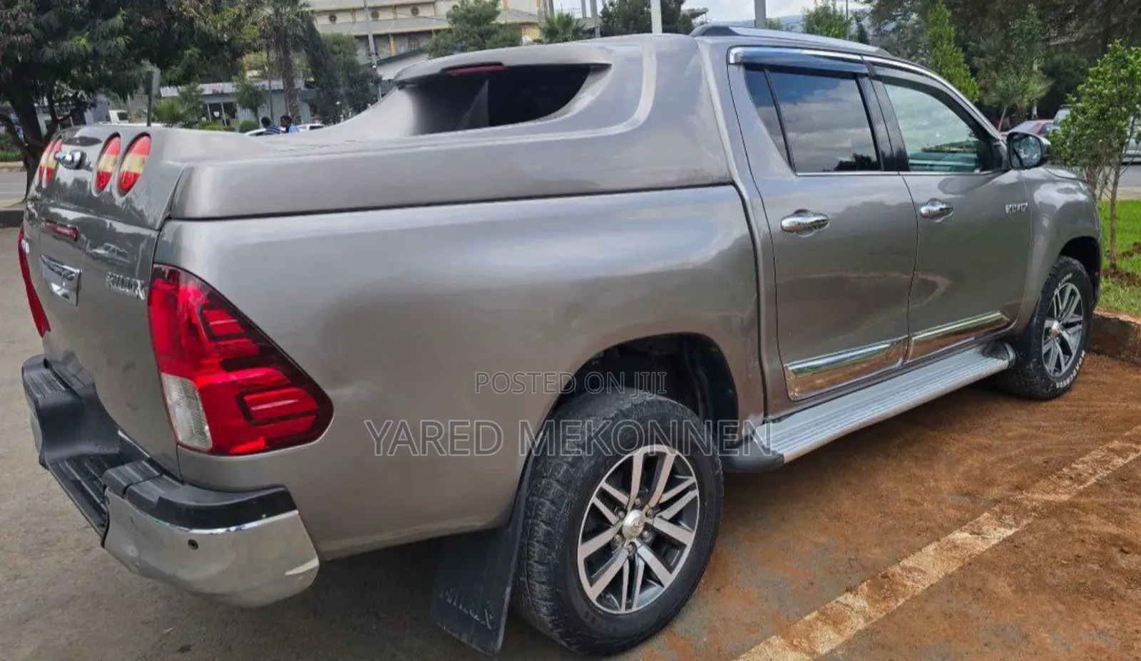 Toyota Hilux 2017 Gray