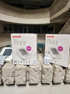 Photo - Blood Pressuer Monitor肺部digital Blood Pressuer Monitor字母packed Bp New