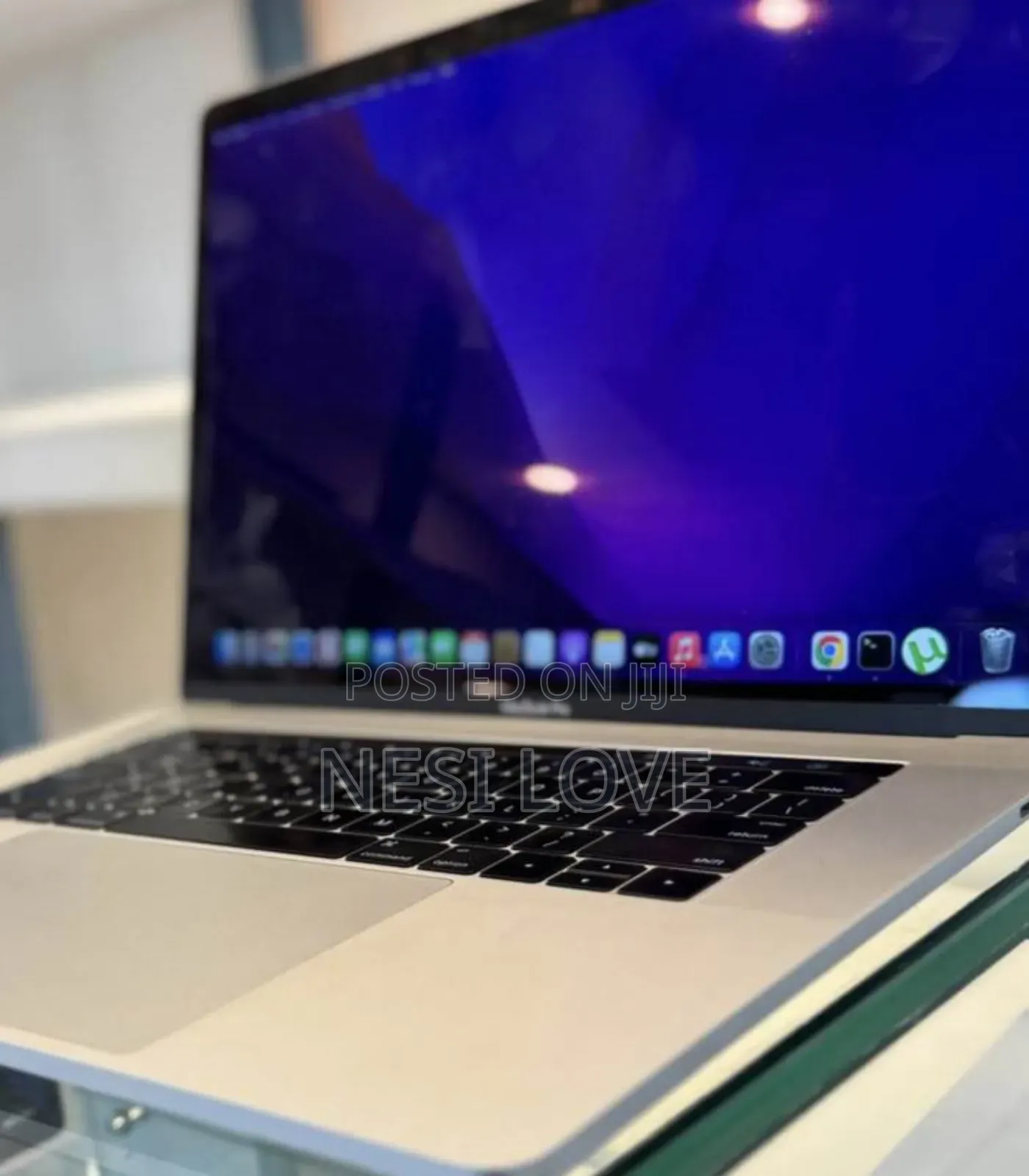 New Laptop Apple MacBook Pro 2016 16GB Intel Core I7 SSD 512GB