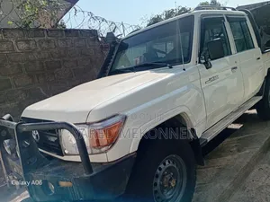 Toyota Land Cruiser 2020 White