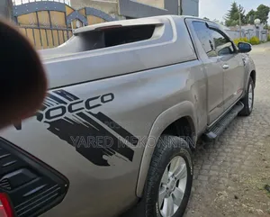 Toyota Hilux 2018 Brown