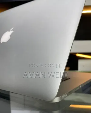 New Laptop Apple MacBook Pro 2015 16GB Intel Core I7 SSD 256GB