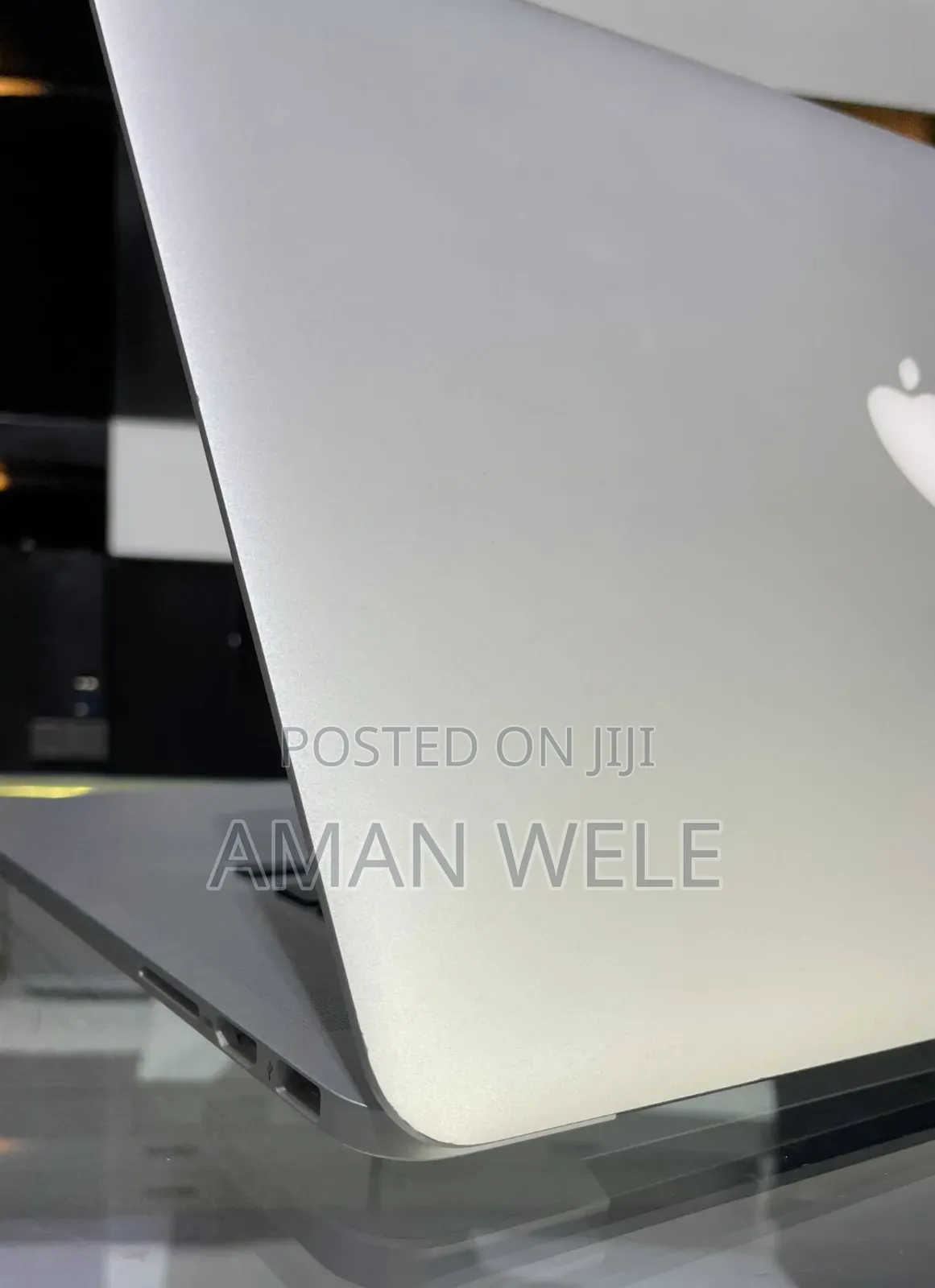 New Laptop Apple MacBook Pro 2015 16GB Intel Core I7 SSD 256GB