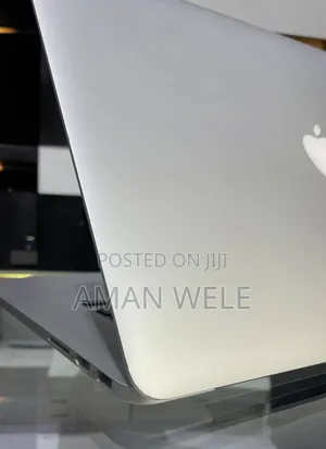 New Laptop Apple MacBook Pro 2015 16GB Intel Core I7 SSD 256GB