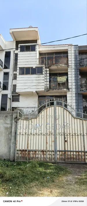 Furnished 7bdrm Maisonette in Akaky Kaliti for sale