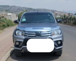 Toyota Hilux 2019 Silver