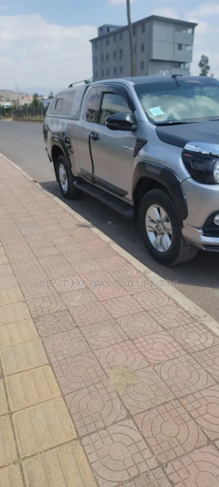 Toyota Hilux 2019 Silver