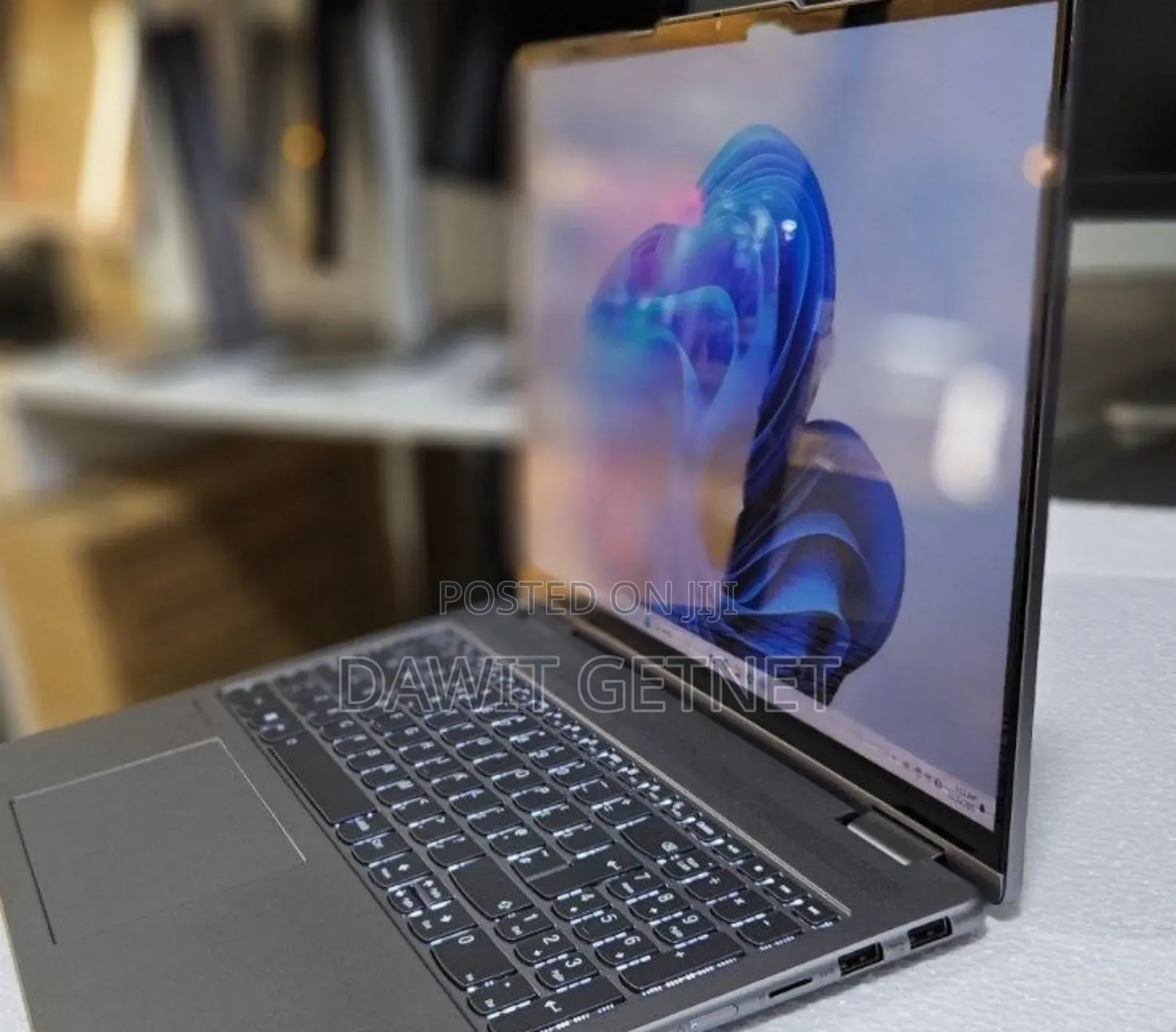 New Laptop Lenovo ThinkPad Yoga 16GB Intel Core I7 SSD 512GB