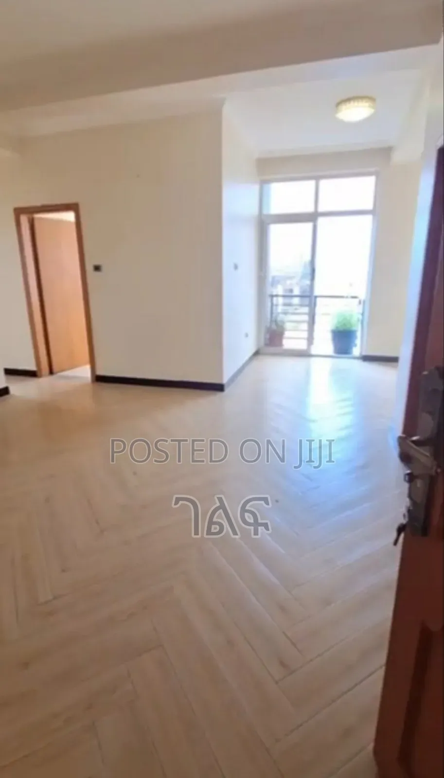 2bdrm Apartment in አስቼኳይ ሽያጭ Cmc ፀሀይ, Bole for sale