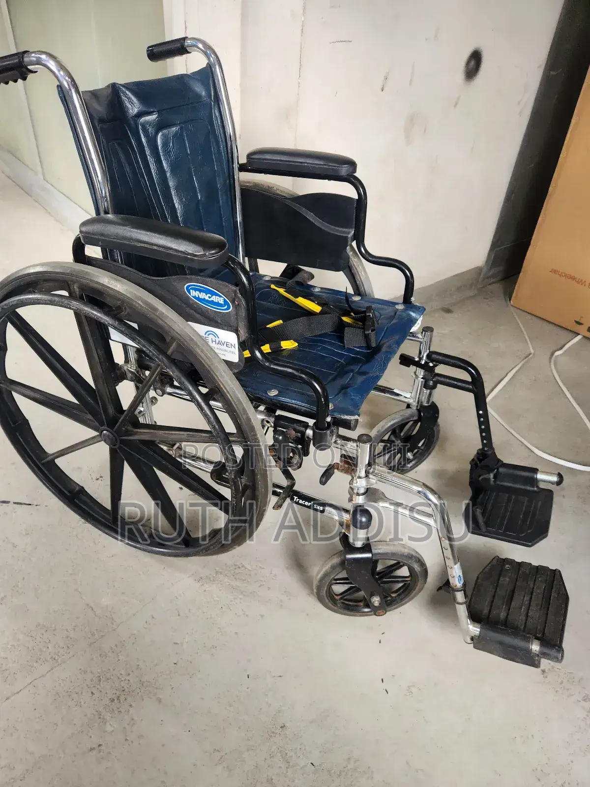 Wheelchair痛哭foldable Wheelchair老人almunium Wheelchair Staiess Wheelchai