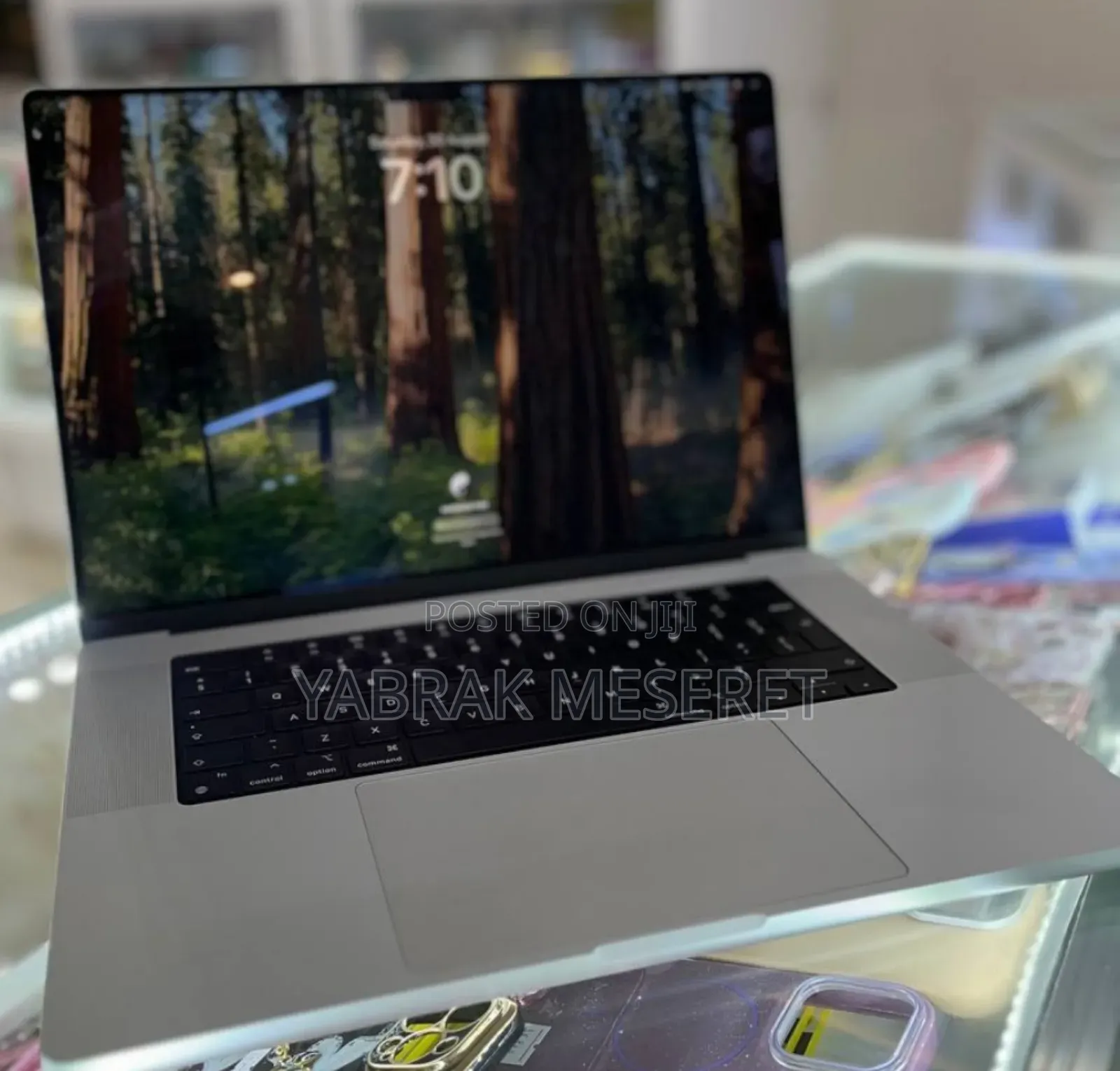 New Laptop Apple MacBook Pro M1 16GB Apple M1 Pro SSD 1T