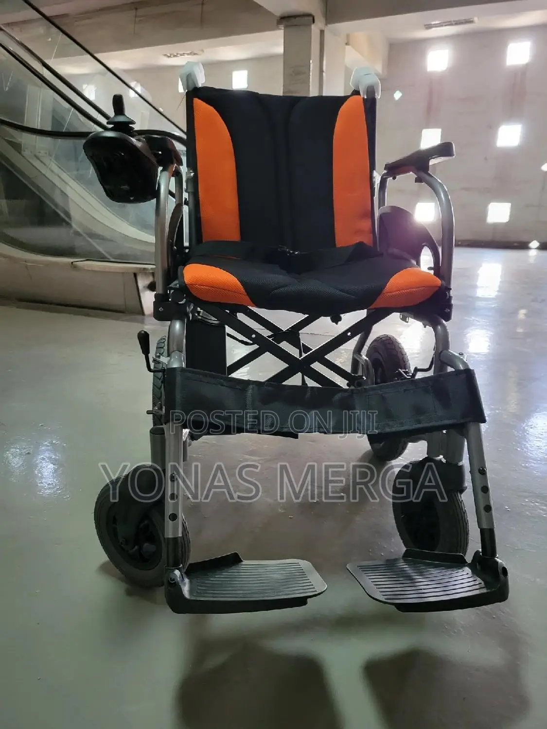 Electrical Wheelchair炫顧可long Battery Life禽類powerful Motors