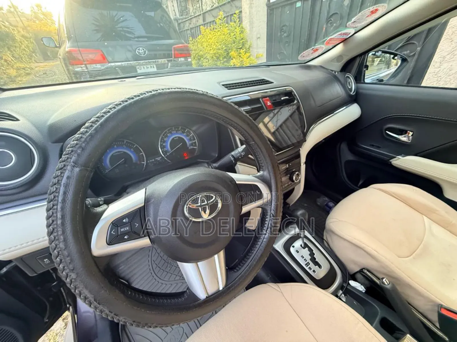 Toyota Rush 1.5 AWD 2021 Burgundy