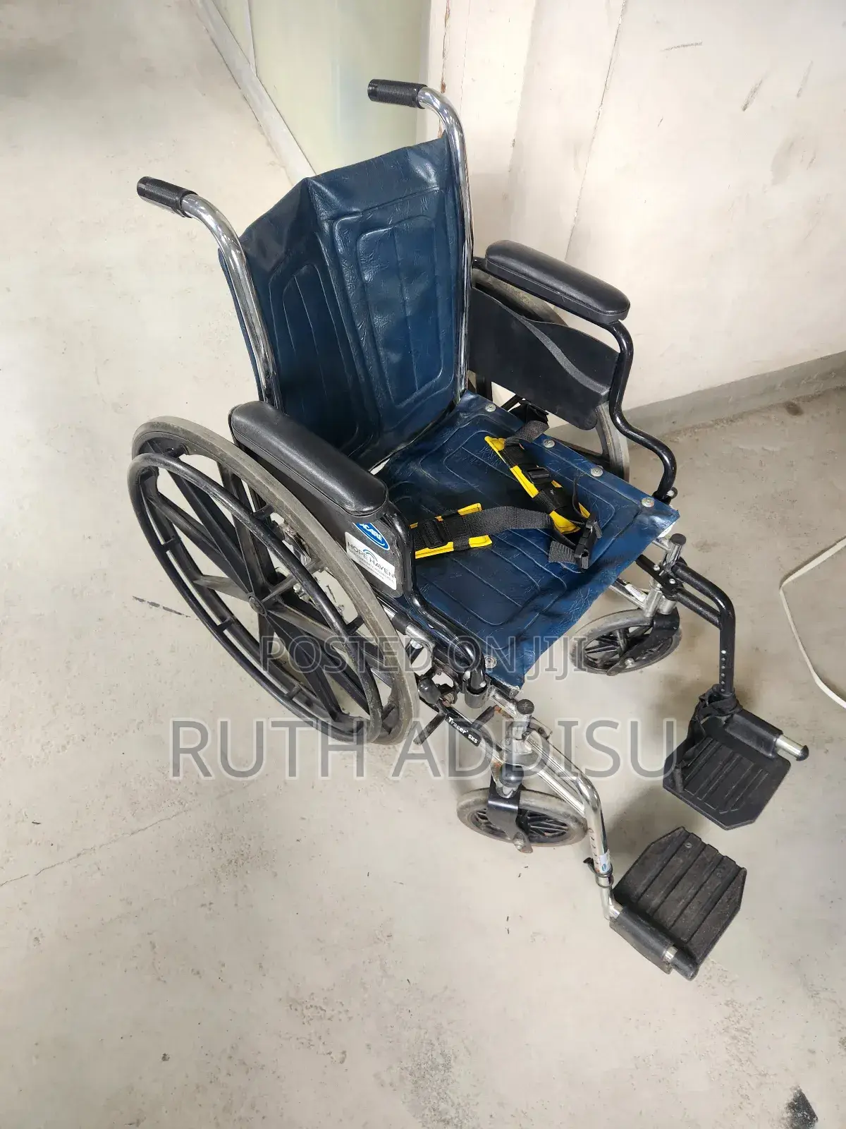 Heavy Duty Medical Wheelchair填補wheelchair Medical Wheelchair考慮wheelcha