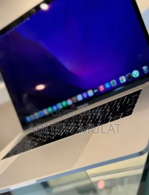 New Laptop Apple MacBook Pro 2016 16GB Intel Core I7 SSD 512GB