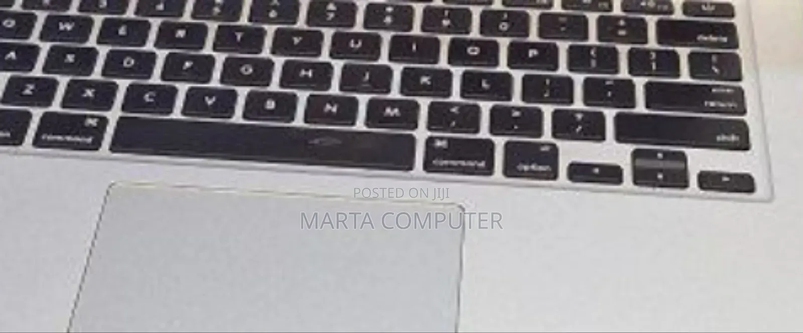 New Laptop Apple MacBook Pro 2017 8GB Intel Core I5 SSD 256GB