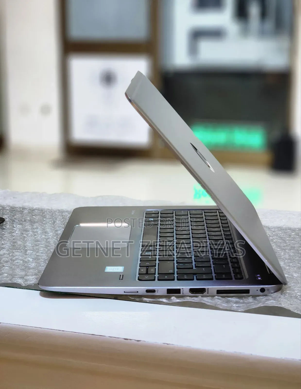 New Laptop HP EliteBook Folio 1040 G3 8GB Intel Core I5 SSD 256GB