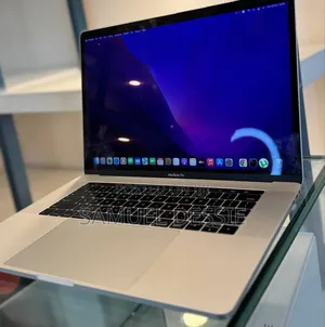 New Laptop Apple MacBook Pro 2016 16GB Intel Core I7 SSD 512GB