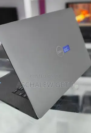 New Laptop Dell Precision 5540 16GB Intel Core I9 SSD 512GB