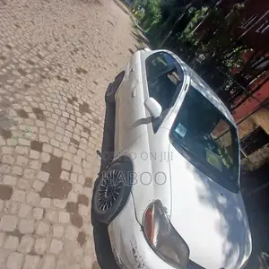 Toyota Platz 1.0 FWD 2002 White